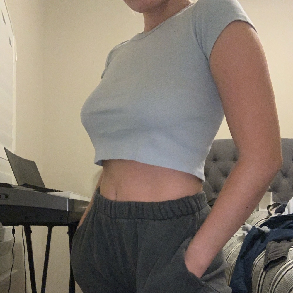 Brandy Melville crop top